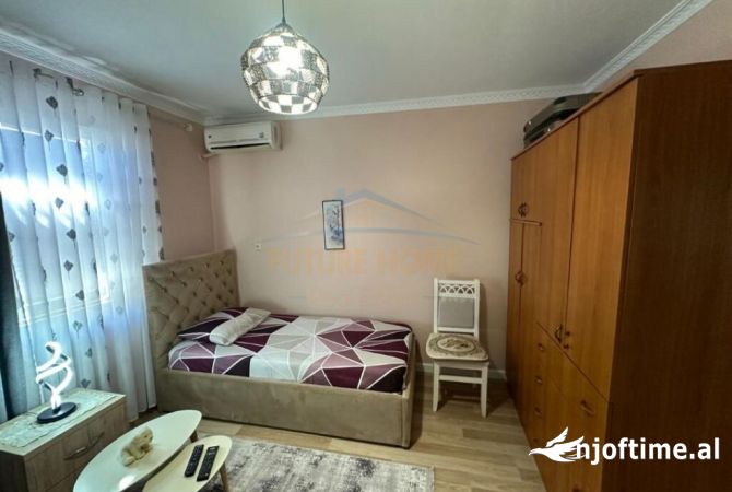 Shtepi ne shitje Apartament ne Tirane, 2+1, Mobilimi E mobiluar, Pagesa 103,000  Euro.