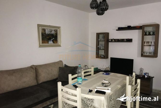 Shtepi ne shitje 2+1 ne Tirane - 140,000 Euro