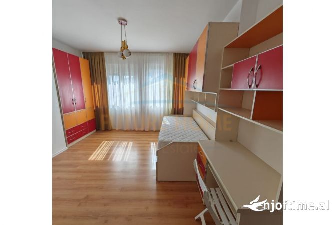 Shtepi me qera Apartament ne Tirane, 2+1, Mobilimi E mobiluar, Pagesa 450  Euro.