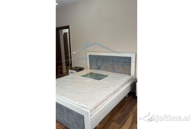 Shtepi me qera Apartament ne Tirane, 2+1, Mobilimi E mobiluar, Pagesa 700  Euro.