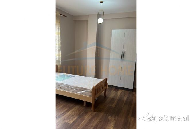 Shtepi me qera Apartament ne Tirane, 2+1, Mobilimi E mobiluar, Pagesa 700  Euro.