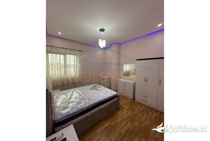 Shtepi me qera Apartament ne Tirane, 2+1, Mobilimi E mobiluar, Pagesa 500  Euro.