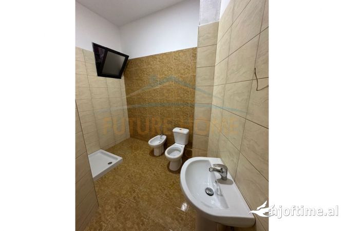 Shtepi me qera Apartament ne Tirane, 2+1, Mobilimi E mobiluar, Pagesa 500  Euro.