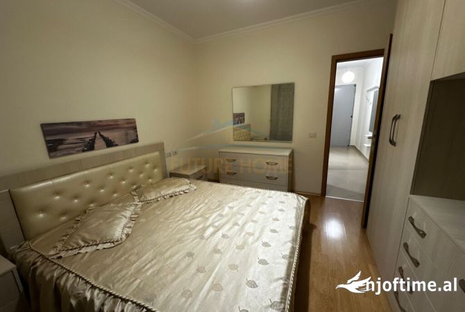 Shtepi me qera Apartament ne Tirane, 1+1, Mobilimi E mobiluar, Pagesa 550  Euro.