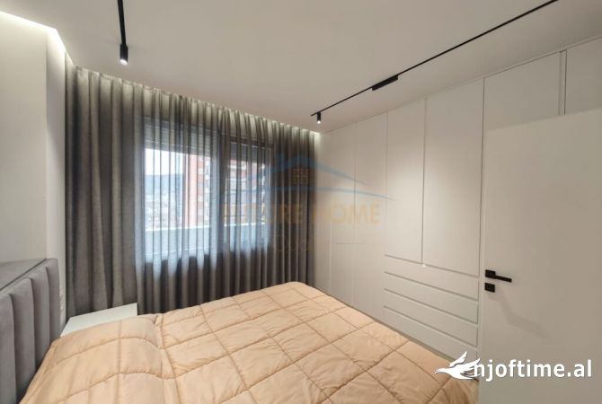 Shtepi ne shitje Apartament ne Tirane, 3+1, Mobilimi E mobiluar, Pagesa 300,000  Euro.