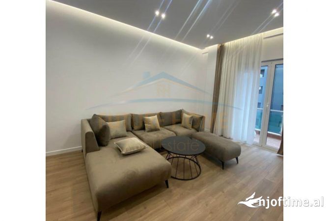 Shtepi me qera Apartament ne Tirane, 1+1, Mobilimi E mobiluar, Pagesa 500  Euro.