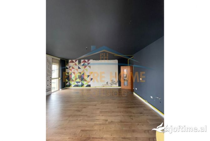 Ambient biznesi me qera 3+1 ne Tirane - 700 Euro