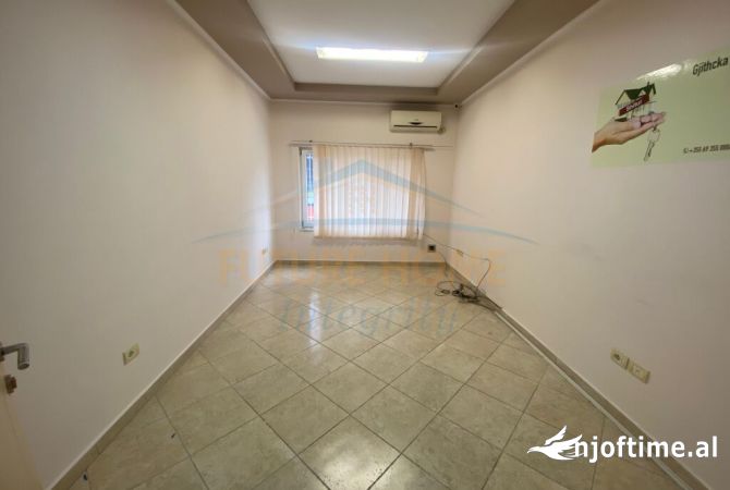 Shtepi me qera 3+1 ne Tirane - 800 Euro