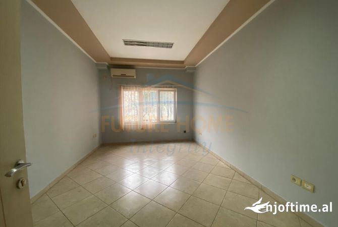 Shtepi me qera 3+1 ne Tirane - 800 Euro