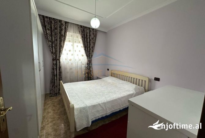 Shtepi me qera Apartament ne Tirane, 2+1, Mobilimi E mobiluar, Pagesa 600  Euro.
