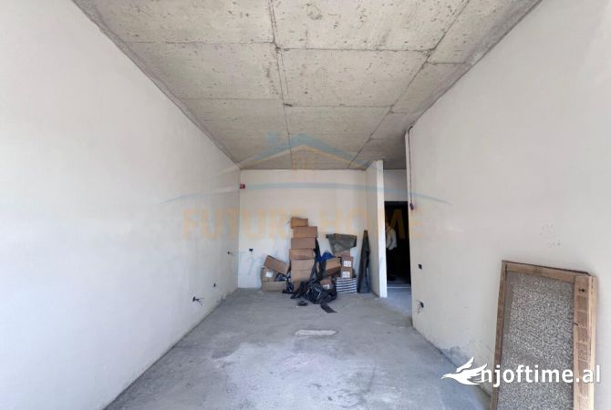 Shtepi ne shitje Apartament ne Tirane, 2+1, Mobilimi Bosh, pa mobiluar, Pagesa 155,500  Euro.