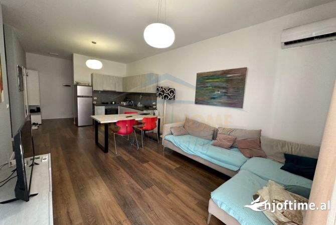 Shtepi me qera Apartament ne Tirane, 2+1, Mobilimi E mobiluar, Pagesa 550  Euro.