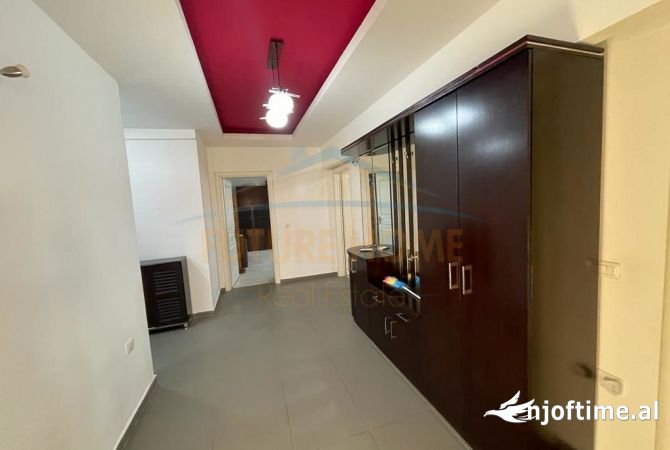 Shtepi me qera Apartament ne Tirane, 3+1, Mobilimi E mobiluar, Pagesa 750  Euro.