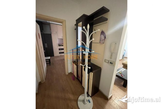 Shtepi me qera Apartament ne Tirane, 2+1, Mobilimi E mobiluar, Pagesa 600  Euro.