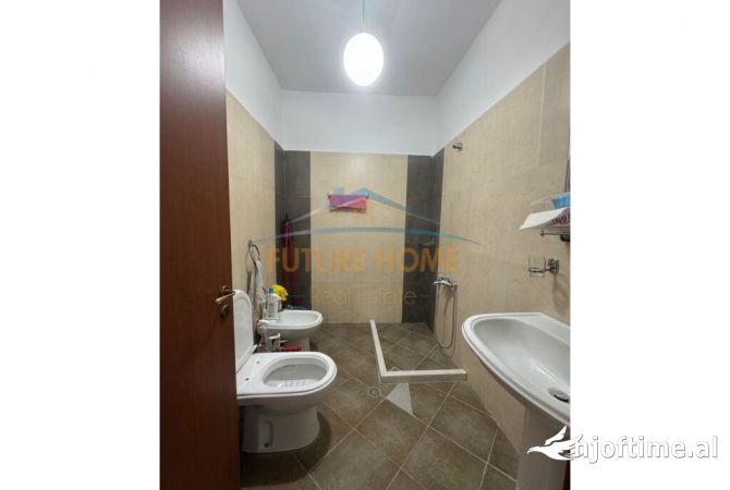 Shtepi me qera Apartament ne Tirane, 1+1, Mobilimi E mobiluar, Pagesa 500  Euro.