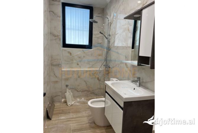 Ambient biznesi me qera 3+1 ne Tirane - 600 Euro