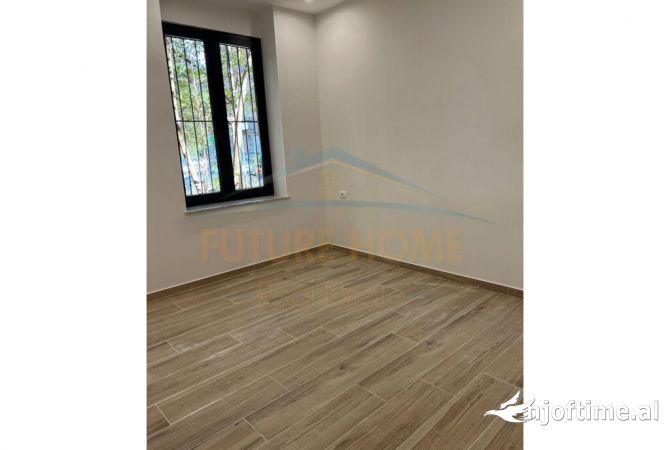 Ambient biznesi me qera 3+1 ne Tirane - 600 Euro