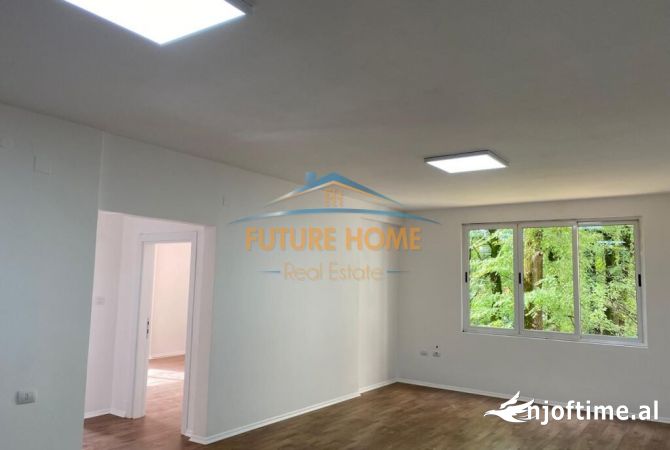 Ambient biznesi me qera 3+1 ne Tirane - 750 Euro