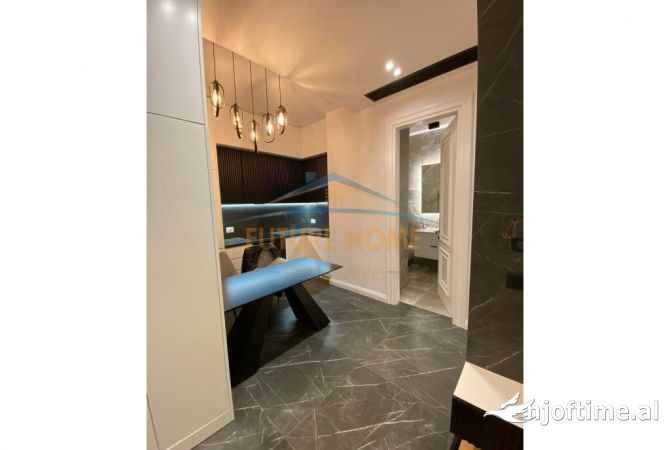 Shtepi me qera Apartament ne Tirane, 1+1, Mobilimi E mobiluar, Pagesa 1,000  Euro.