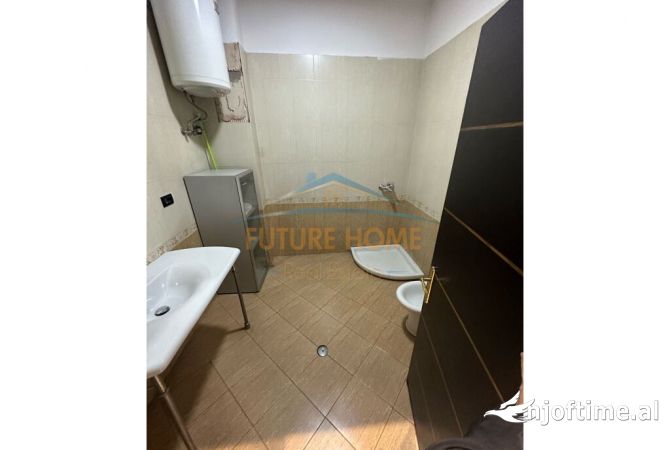 Qera , Ambjent Biznesi , Zogu i Zi , Tirane 