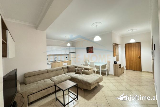 Shtepi me qera Apartament ne Tirane, 1+1, Mobilimi E mobiluar, Pagesa 400  Euro.