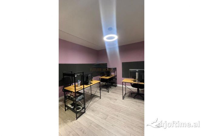 Ambient biznesi me qera 3+1 ne Tirane - 1,500 Euro
