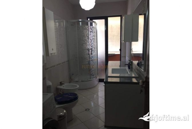 Shtepi me qera 1+1 ne Tirane - 400 Euro
