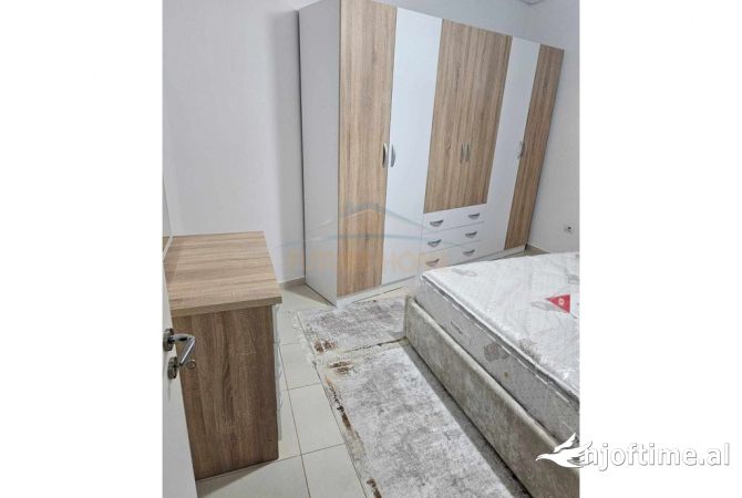 Shtepi me qera 2+1 ne Tirane - 530 Euro
