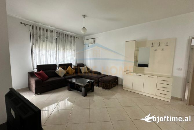 Shtepi me qera 2+1 ne Tirane - 450 Euro
