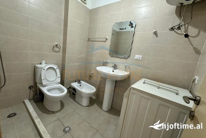 Shtepi me qera 2+1 ne Tirane - 450 Euro