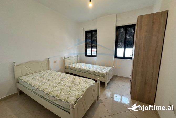 Shtepi me qera Apartament ne Tirane, 2+1, Mobilimi E mobiluar, Pagesa 450  Euro.