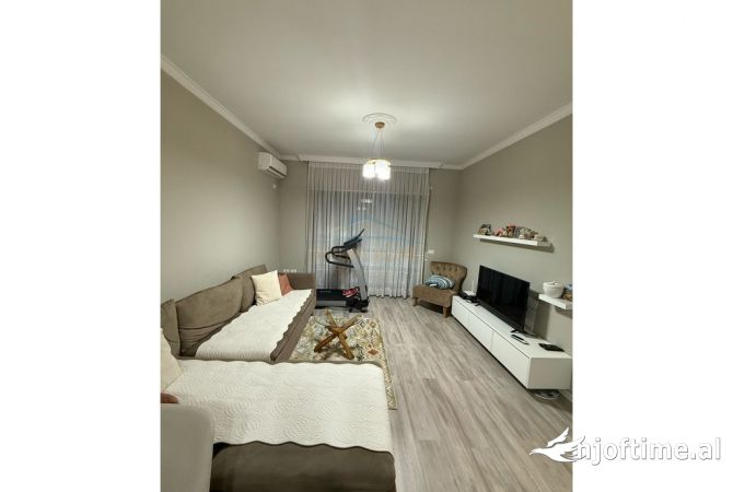 Shtepi ne shitje 1+1 ne Tirane - 140,000 Euro