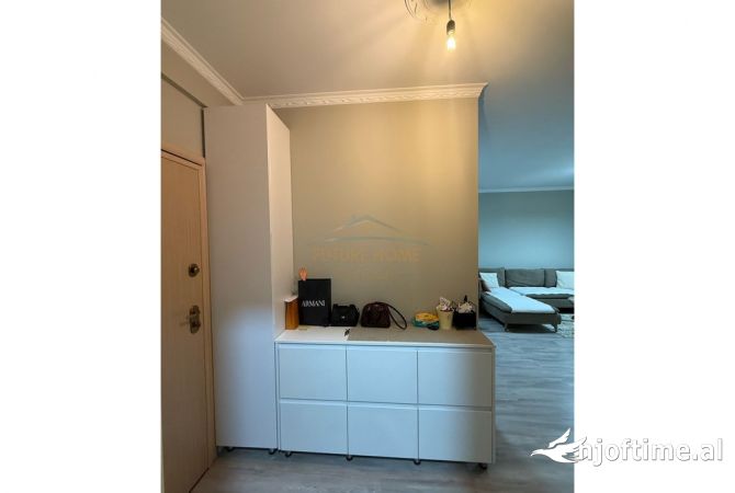 Shtepi ne shitje 1+1 ne Tirane - 140,000 Euro