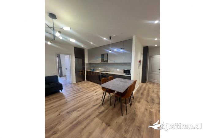 Shtepi me qera 2+1 ne Tirane - 700 Euro