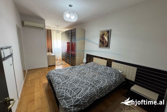 Shtepi me qera 2+1 ne Tirane - 1,000 Euro