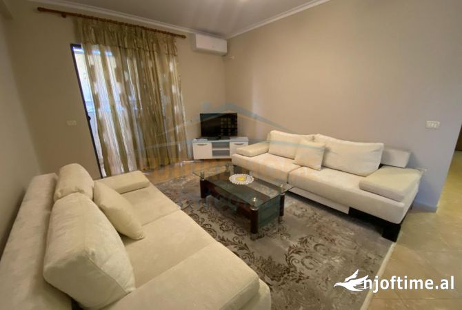 Shtepi me qera 1+1 ne Tirane - 400 Euro