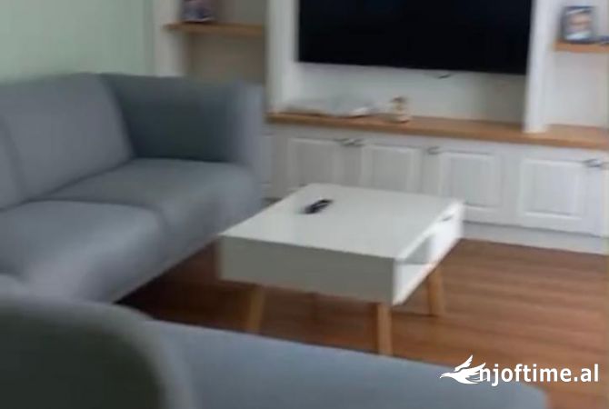 Shtepi me qera 2+1 ne Tirane - 700 Euro