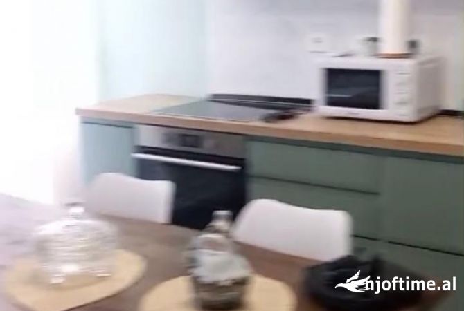 Shtepi me qera 2+1 ne Tirane - 700 Euro