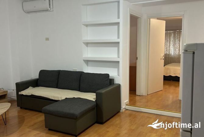 Shtepi me qera Apartament ne Tirane, 2+1, Mobilimi E mobiluar, Pagesa 750  Euro.