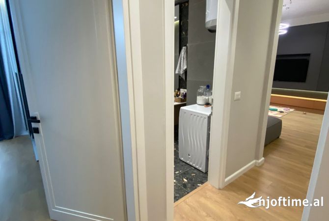 Shtepi me qera Apartament ne Tirane, 2+1, Mobilimi E mobiluar, Pagesa 1,000  Euro.