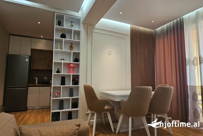 Shtepi me qera Apartament ne Tirane, 1+1, Mobilimi E mobiluar, Pagesa 700  Euro.