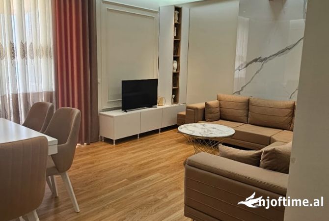 Shtepi me qera 1+1 ne Tirane - 700 Euro