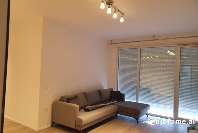 Shtepi me qera Apartament ne Tirane, 2+1, Mobilimi E mobiluar, Pagesa 600  Euro.