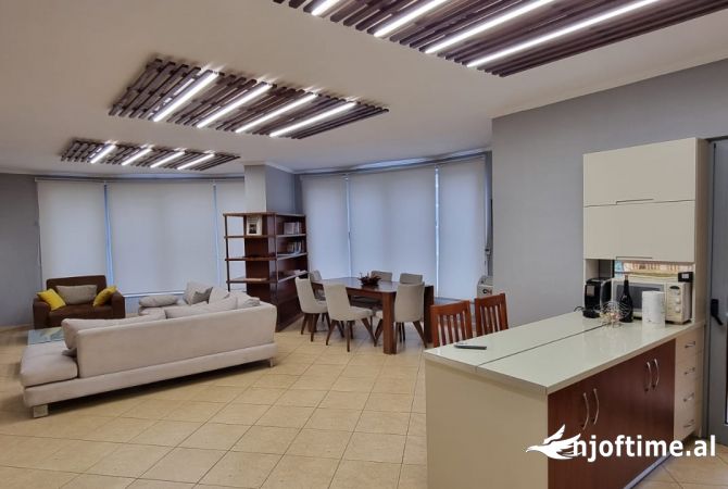 Shtepi me qera Apartament ne Tirane, 2+1, Mobilimi E mobiluar, Pagesa 1,400  Euro.