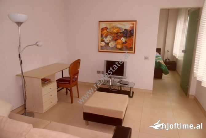 Shtepi me qera 1+1 ne Tirane - 600 Euro
