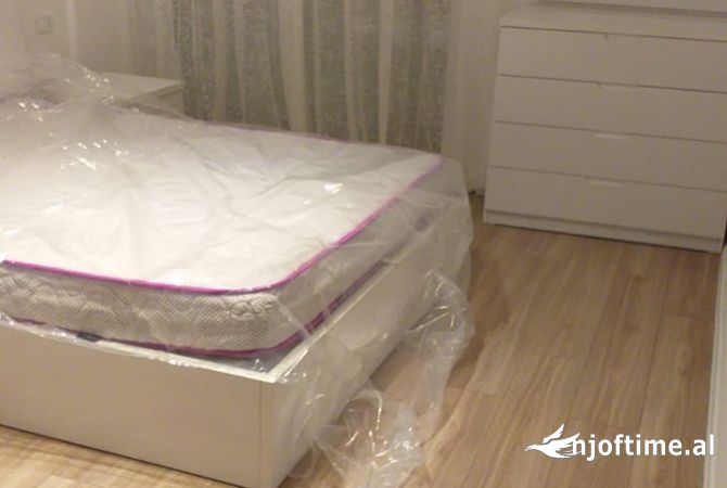 Shtepi me qera Apartament ne Tirane, 2+1, Mobilimi E mobiluar, Pagesa 600  Euro.