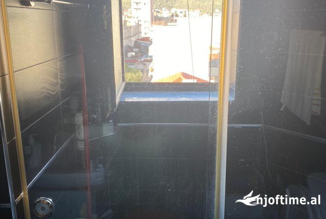 Shtepi ne shitje Apartament ne Elbasan, 1+1, Mobilimi E mobiluar, Pagesa 50,000  Euro.