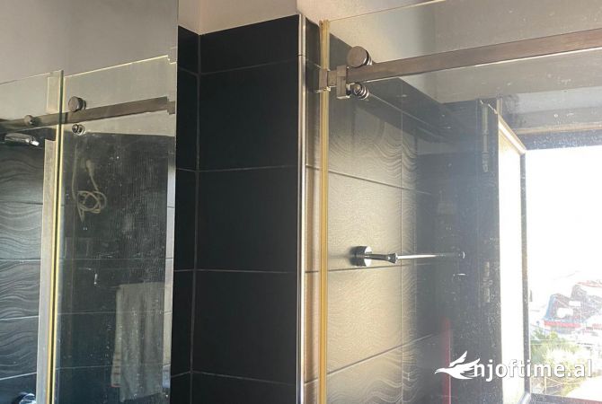 Shtepi ne shitje Apartament ne Elbasan, 1+1, Mobilimi E mobiluar, Pagesa 50,000  Euro.