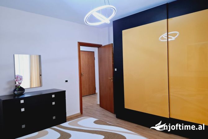 Shtepi me qera Apartament ne Tirane, 1+1, Mobilimi E mobiluar, Pagesa 600  Euro.