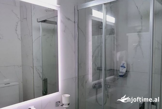 Shtepi me qera Apartament ne Tirane, 1+1, Mobilimi E mobiluar, Pagesa 600  Euro.